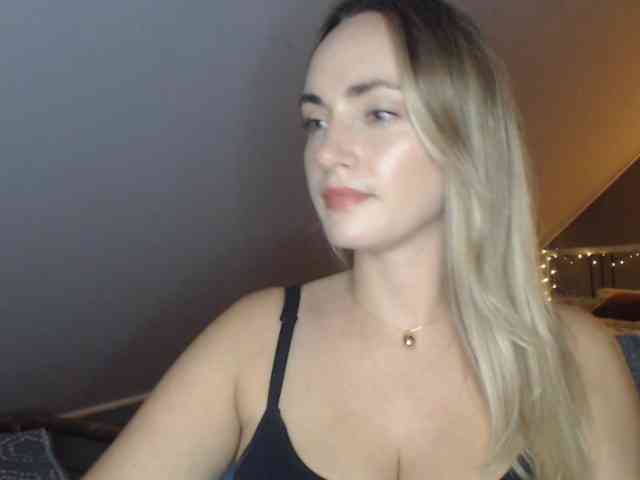 ScarlettXQueen webcam