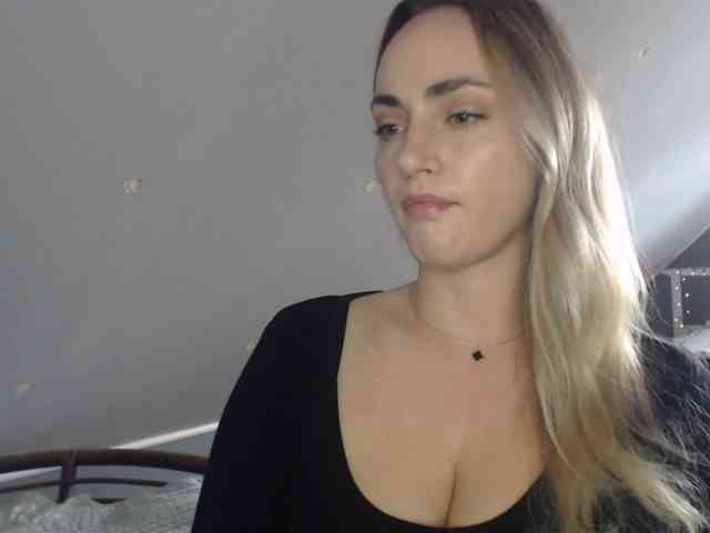 ScarlettXQueen webcam