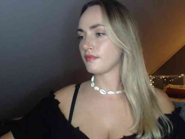 ScarlettXQueen webcam