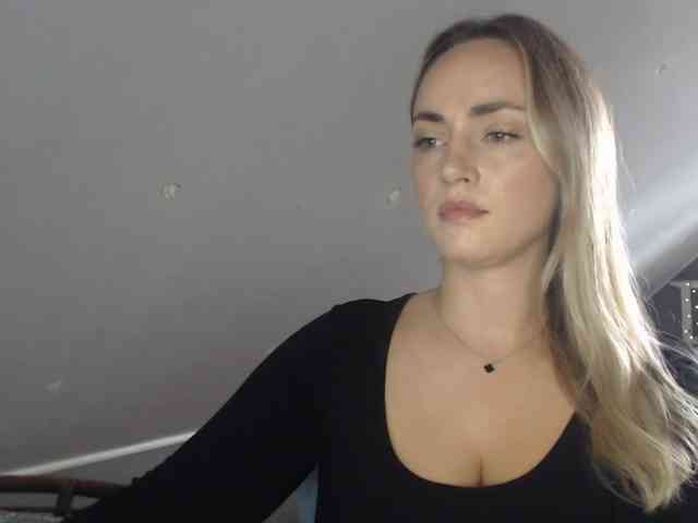ScarlettXQueen webcam