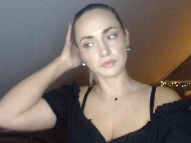 ScarlettXQueen webcam
