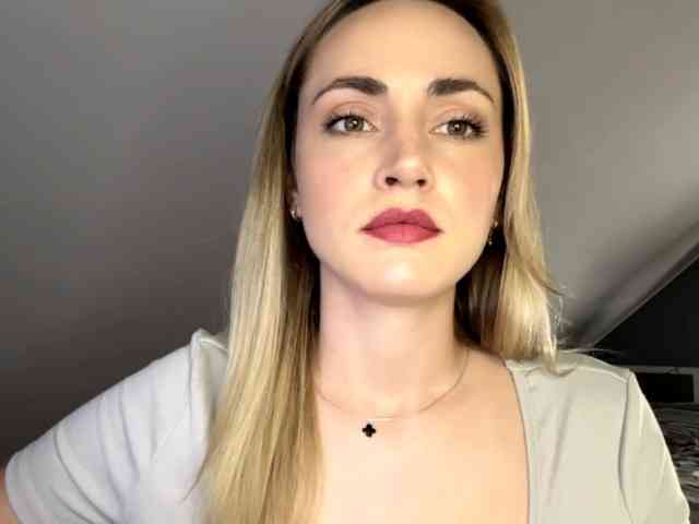 ScarlettXQueen webcam
