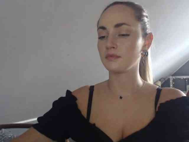 ScarlettXQueen webcam