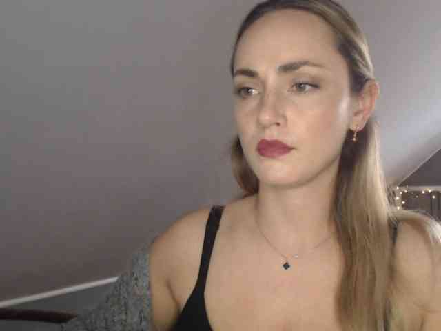 ScarlettXQueen webcam