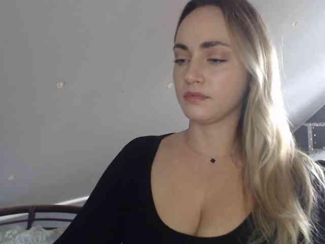 ScarlettXQueen webcam