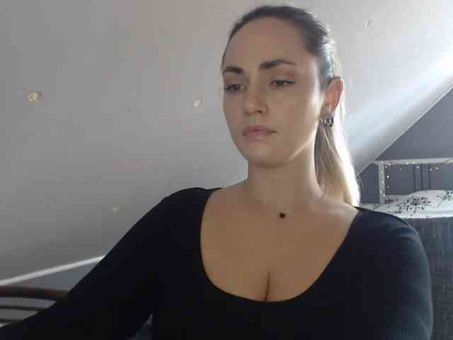 ScarlettXQueen webcam