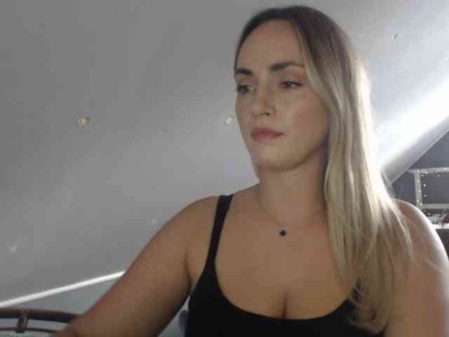 ScarlettXQueen webcam
