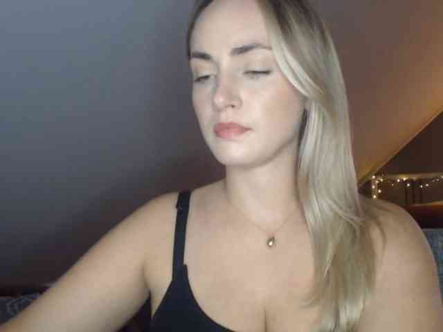 ScarlettXQueen webcam