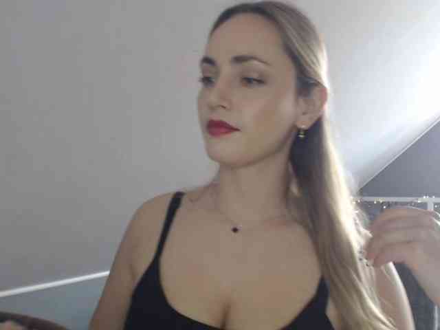 ScarlettXQueen webcam