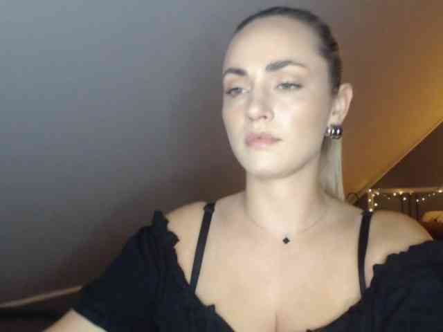 ScarlettXQueen webcam