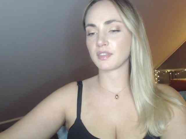 ScarlettXQueen webcam