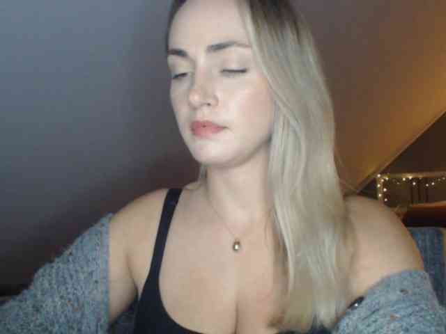 ScarlettXQueen webcam