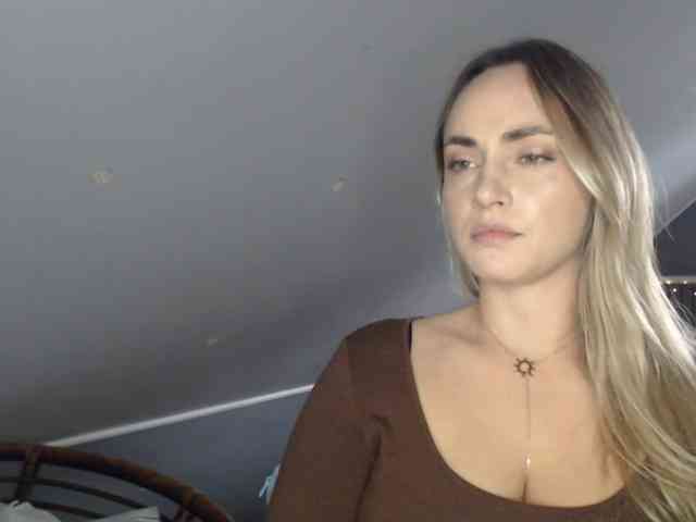 ScarlettXQueen webcam
