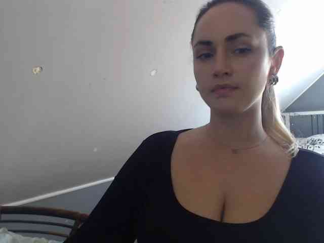 ScarlettXQueen webcam
