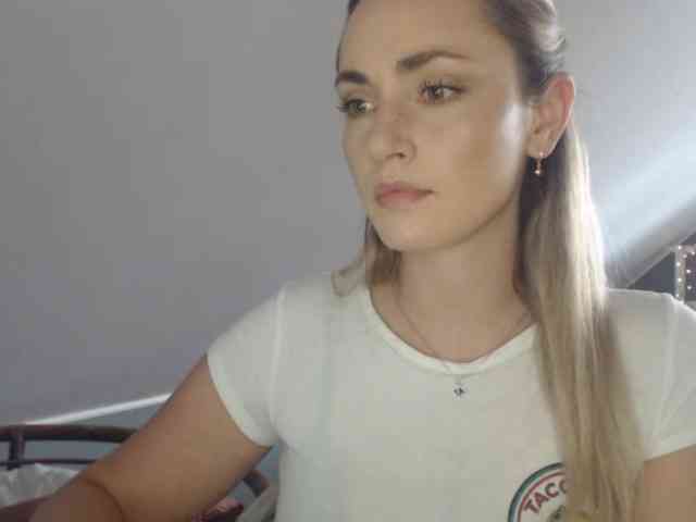ScarlettXQueen webcam