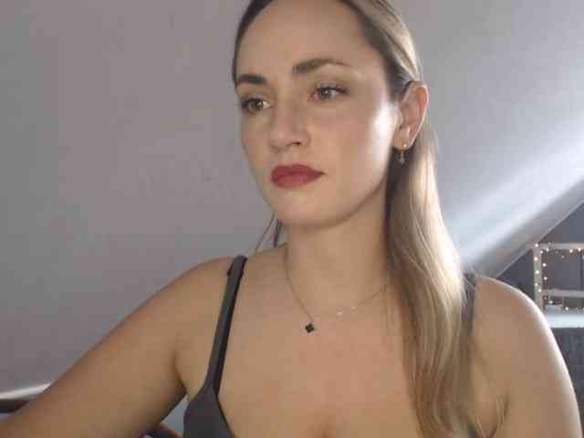 ScarlettXQueen webcam