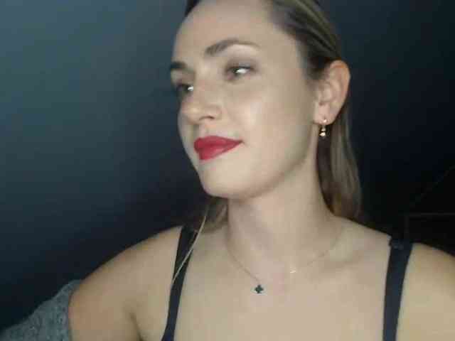 ScarlettXQueen webcam