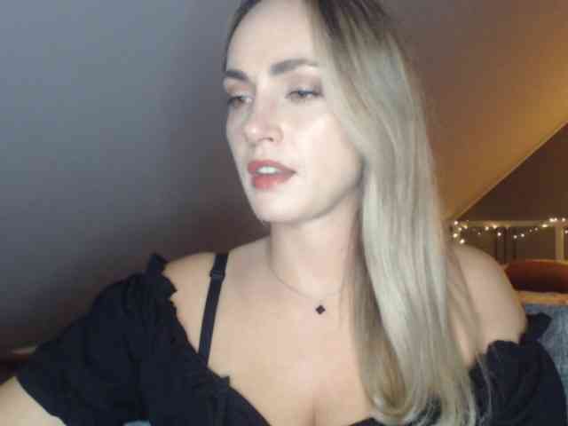 ScarlettXQueen webcam