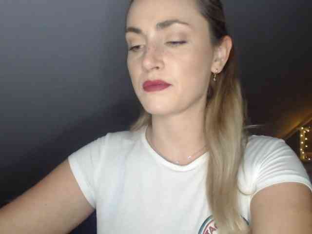 ScarlettXQueen webcam
