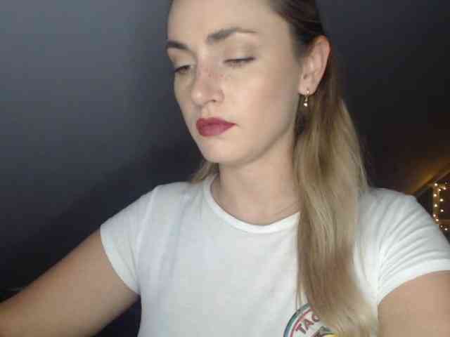 ScarlettXQueen webcam