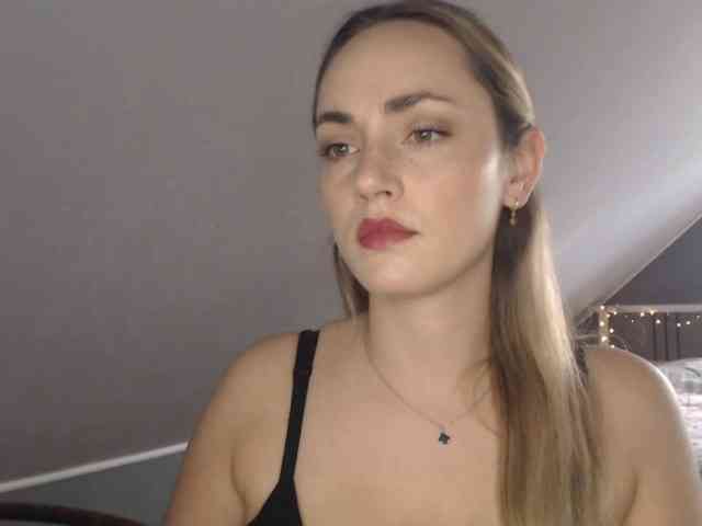ScarlettXQueen webcam