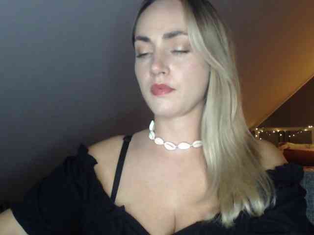 ScarlettXQueen webcam