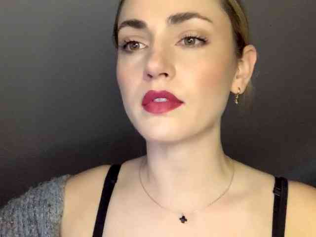 ScarlettXQueen webcam
