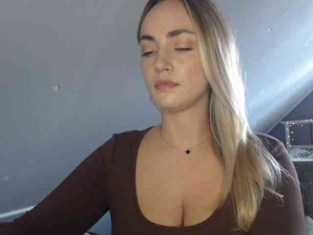 ScarlettXQueen webcam