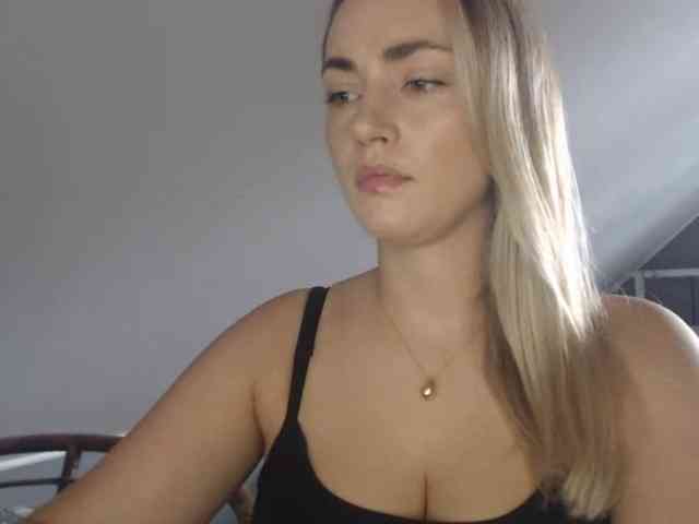 ScarlettXQueen webcam