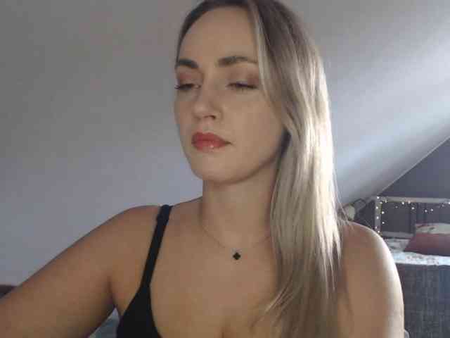 ScarlettXQueen webcam