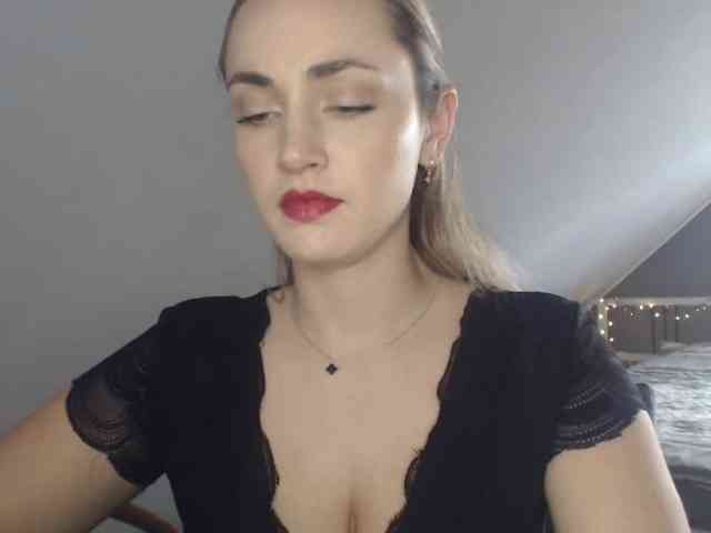 ScarlettXQueen webcam