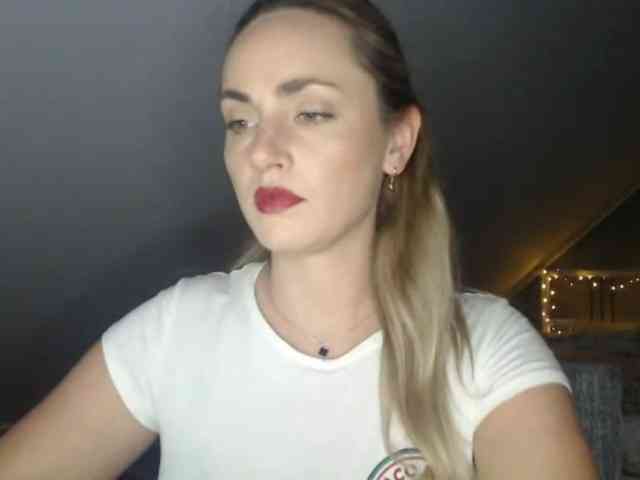 ScarlettXQueen webcam