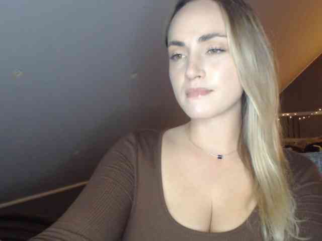 ScarlettXQueen webcam