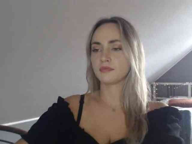 ScarlettXQueen webcam