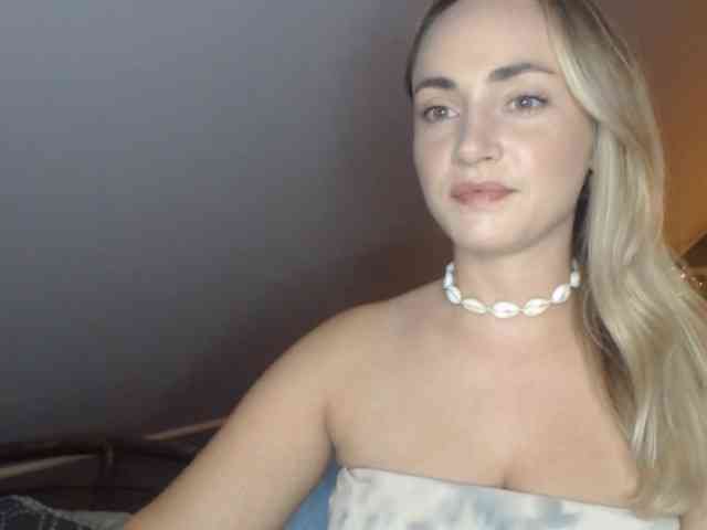 ScarlettXQueen webcam