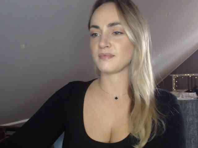 ScarlettXQueen webcam