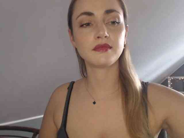 ScarlettXQueen webcam