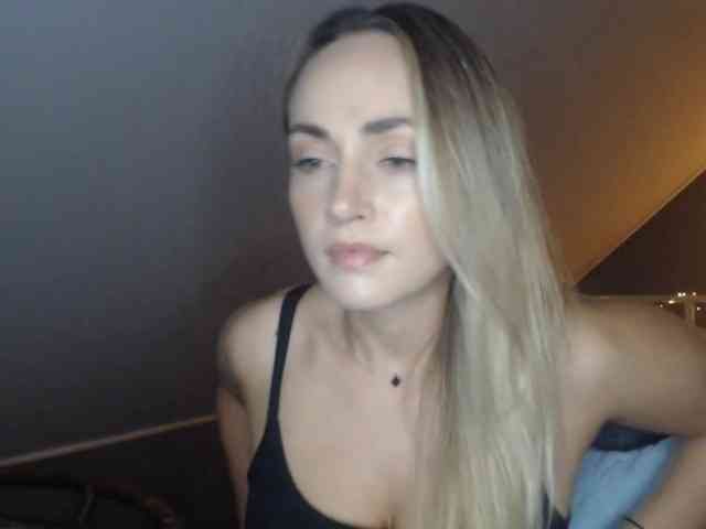 ScarlettXQueen webcam