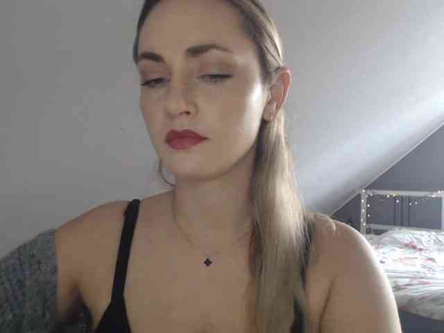 ScarlettXQueen webcam