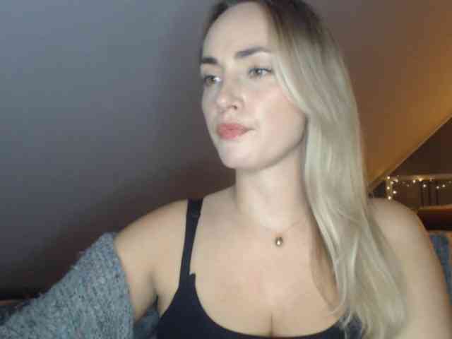ScarlettXQueen webcam