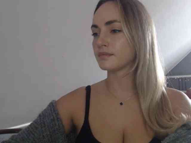 ScarlettXQueen webcam
