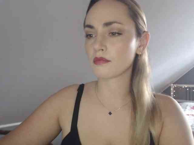ScarlettXQueen webcam
