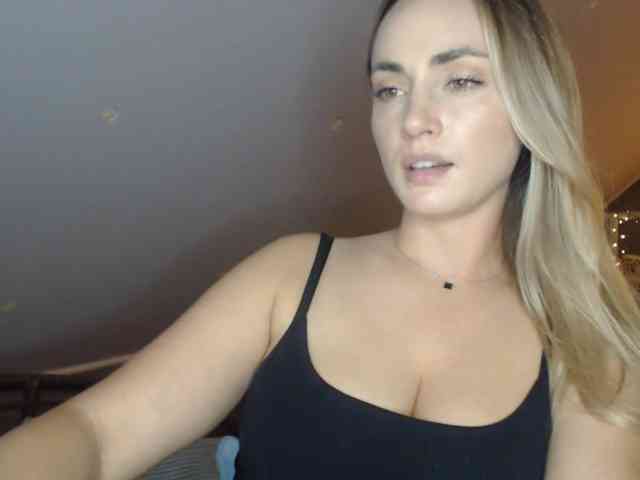 ScarlettXQueen webcam