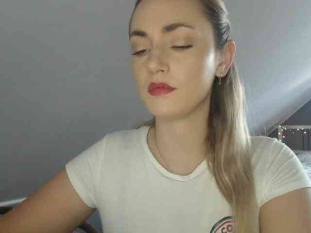 ScarlettXQueen webcam