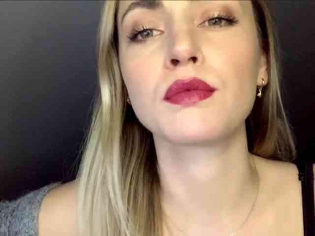 ScarlettXQueen webcam