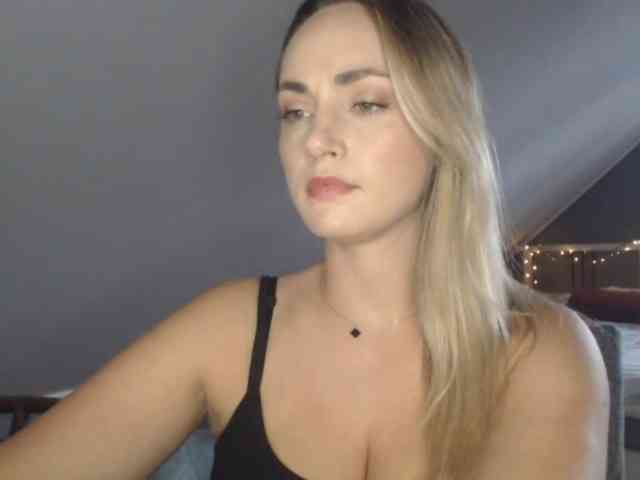 ScarlettXQueen webcam