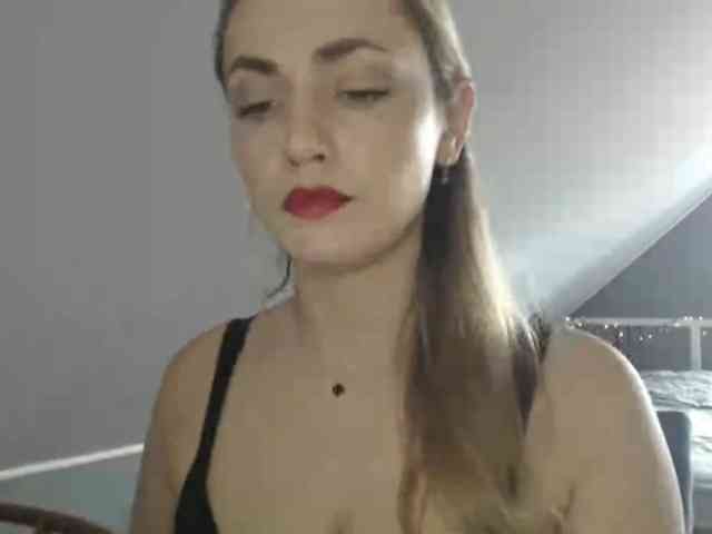 ScarlettXQueen webcam