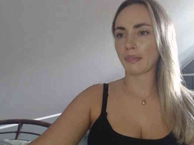 ScarlettXQueen webcam