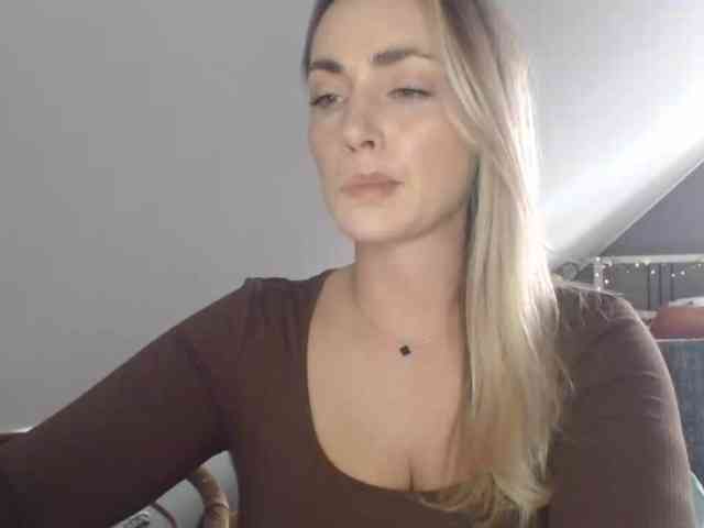 ScarlettXQueen webcam
