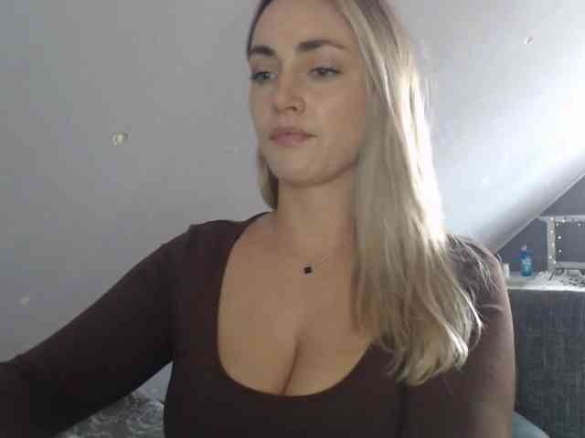 ScarlettXQueen webcam